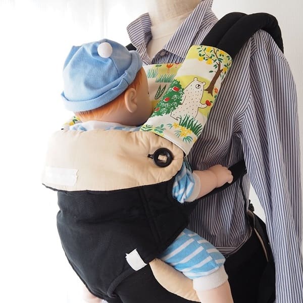 【オーダーメイド】赤ちゃんのよだれ汚れを防ぐ 抱っこ紐の胸元 肩紐よだれカバーセット エルゴ、コアラ等 その他柄