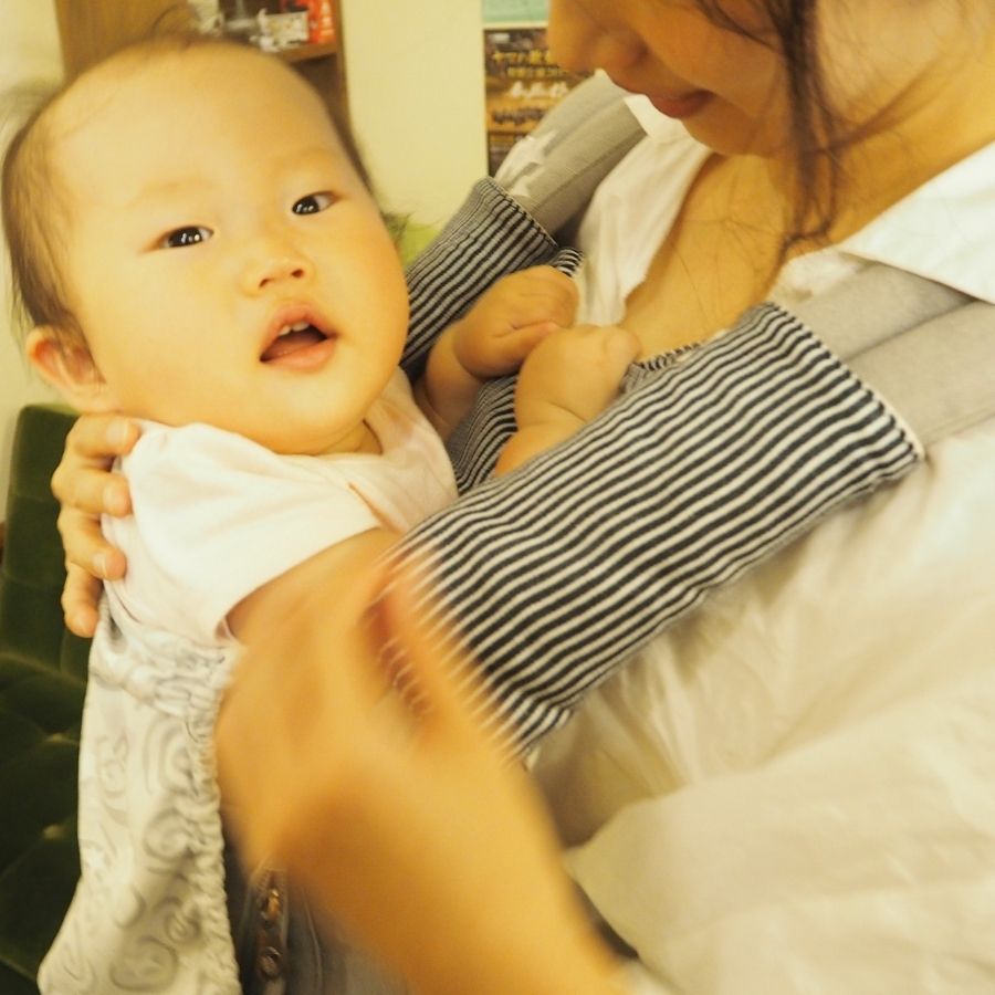 オーダーメイド】赤ちゃんのよだれ汚れを防ぐ 抱っこ紐の胸元 肩紐